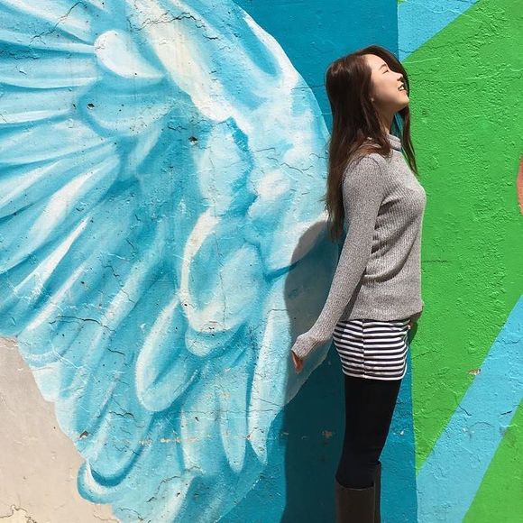 Meet your Posher, Angelina - Picture 1 of 1